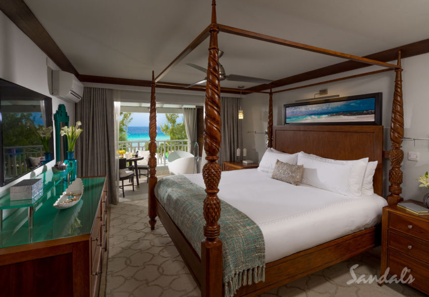 Beachfront Penthouse Club Level Suite with Balcony Tranquility Soaking Tub - OPT Beachfront Penthouse Club Level Suite with Balcony Tranquility Soaking Tub - OPT