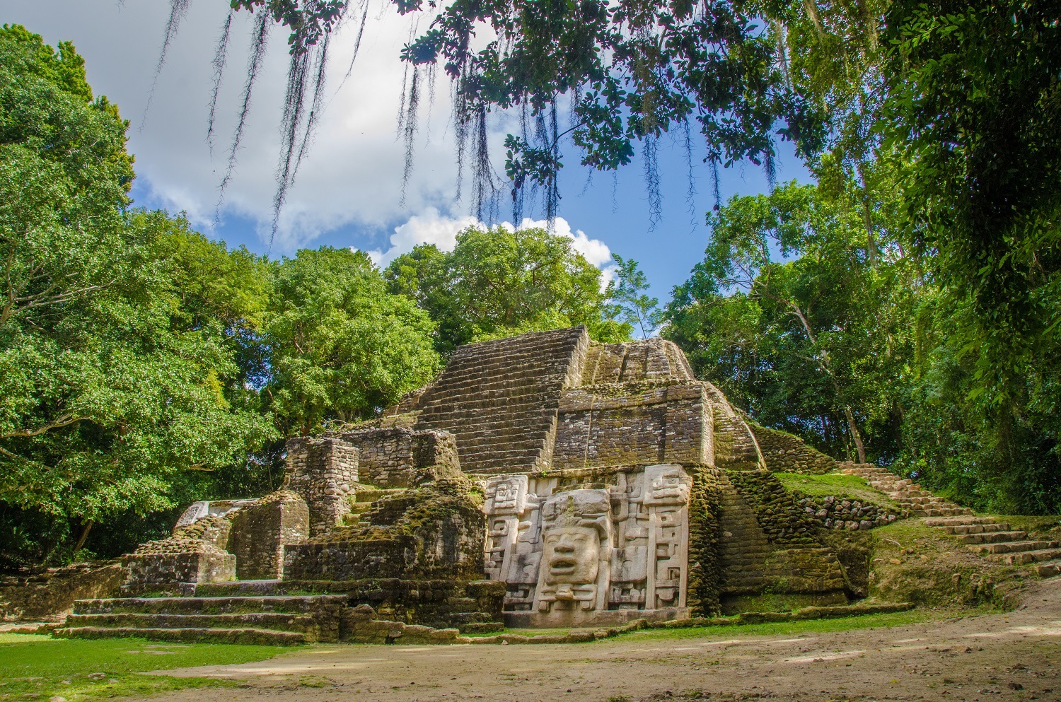 Lamanai River Safari | Lamanai Tour from Belize City | Belize City Day Tour