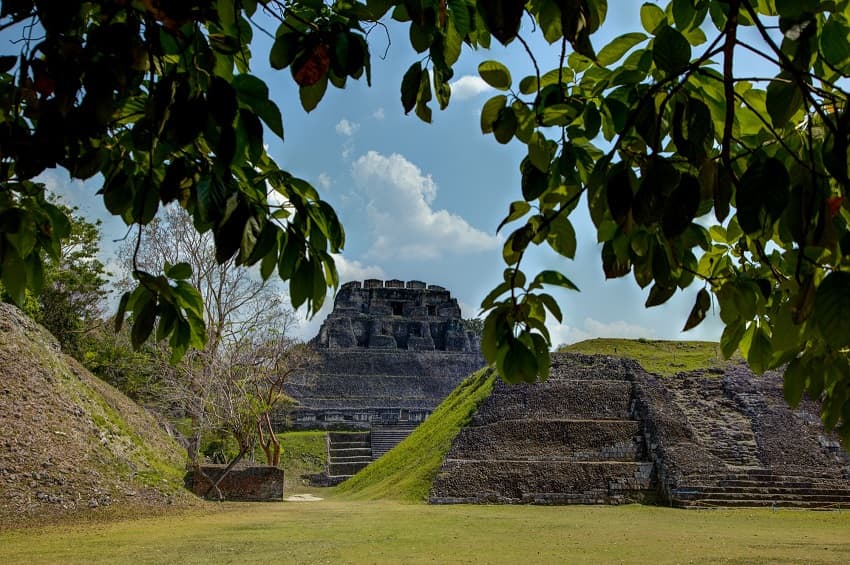 Xunantunich Mayan Temples, Belize Mayan Tour the tallest temple el castillo at xunantunich temple in western belize