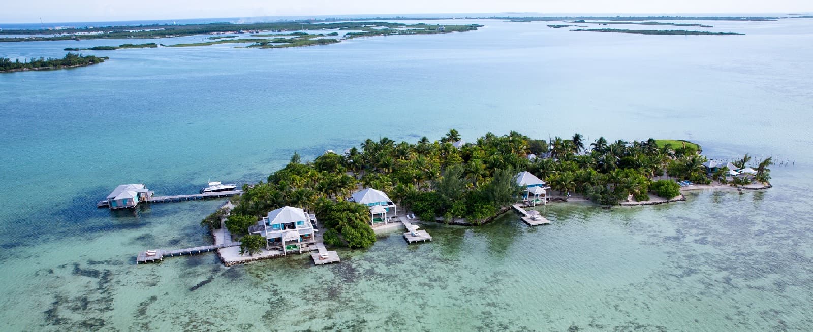 a private island resorts in caribbean sea in belize