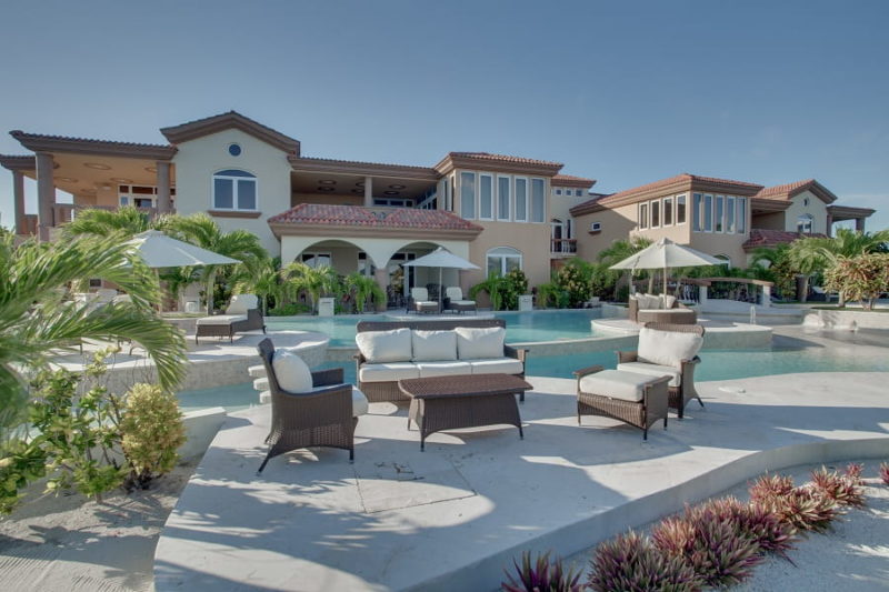 a front view of the two buildings at belizean cove estates on the island of ambergris caye