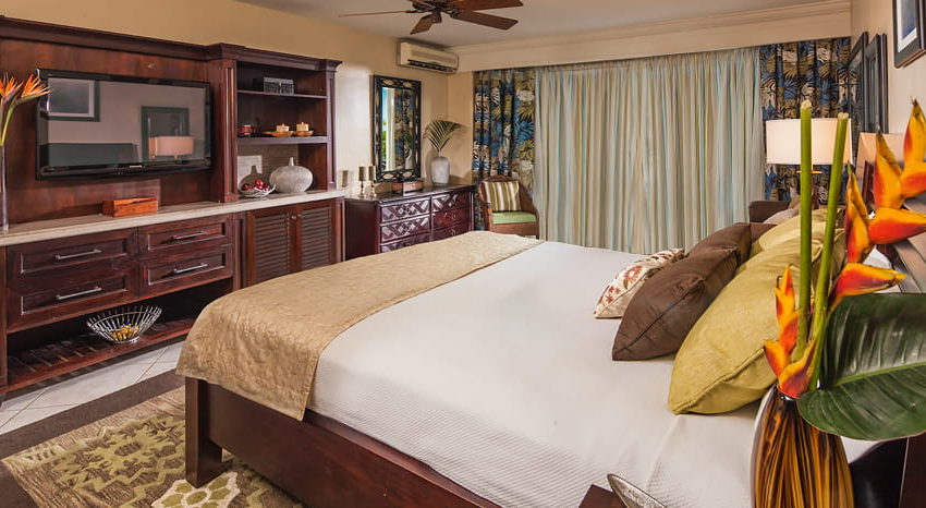 Caribbean Deluxe Family Sized Room, Beaches Ocho Rios