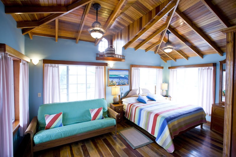 Oceanfront Suites, At Blue Tang Inn