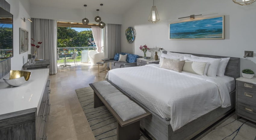 South Seas Club Level Junior Palm Suite with Outdoor Tranquility Soaking Tub, Sandals Royal Barbados