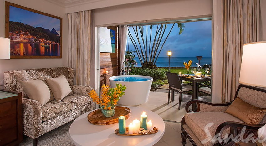 Emerald Beachfront Walkout Club Level Junior Suite with Patio Tranquility Soaking Tub, Sandals Regency La Toc