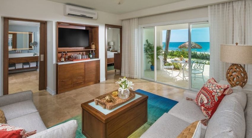 Italian Beachfront One Bedroom Walkout Butler Suite, Sandals South Coast