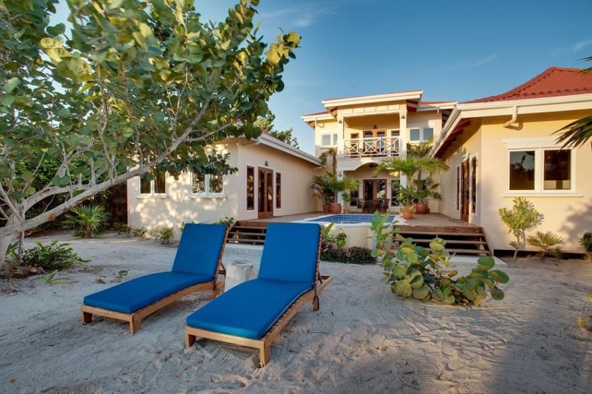 Three Bedroom Beachfront House, Naia Resort & Spa