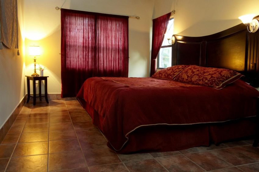 One Bedroom Riverview Suites, Mystic River Resort